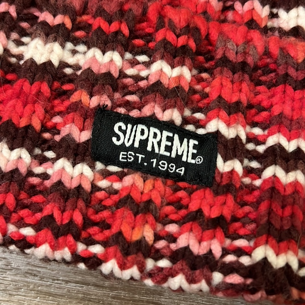 Supreme Beanie - Picture 2 of 3